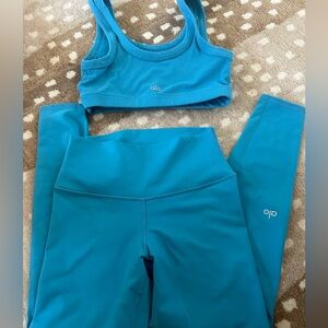 ALO LEGGINGS AND TOP SET